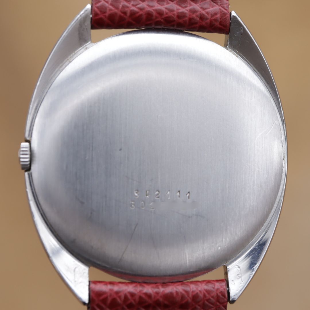 UNIVERSAL GENEVE White Shadow 842111