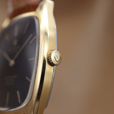 UNIVERSAL GENEVE GILT SHADOW ULTRA-SLIM 566105 <1960~1970年代>