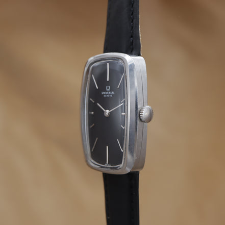 UNIVERSAL GENEVE Tonneau 842117 <1970年代>