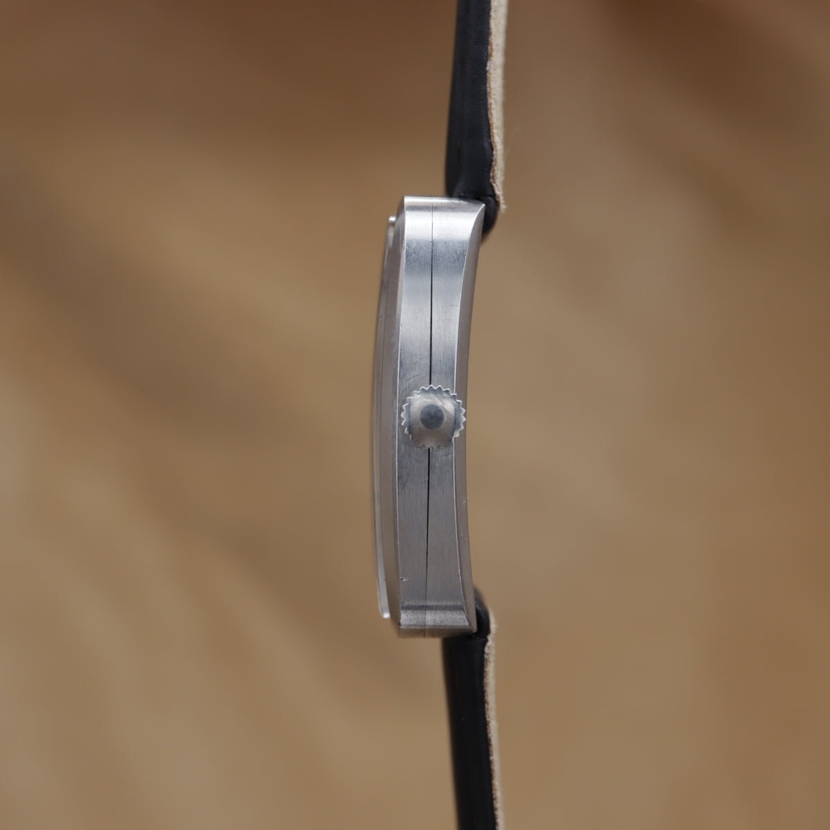 UNIVERSAL GENEVE Tonneau 842117 <1970年代>