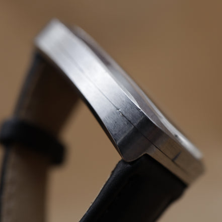 UNIVERSAL GENEVE Tonneau 842117 <1970年代>