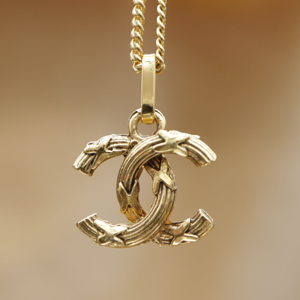 CHANEL COCO Pendant GP