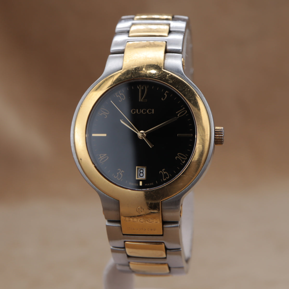 GUCCI Arabic Date 8900M